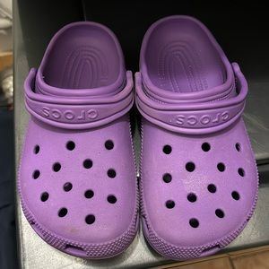 Crocs size 5 in great used condition almost no wear